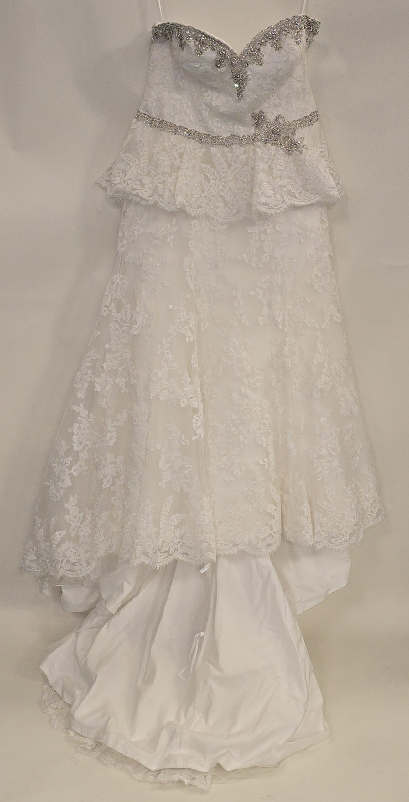 Mori Lee Peplum wedding dress, UK Size 28 - Image 9